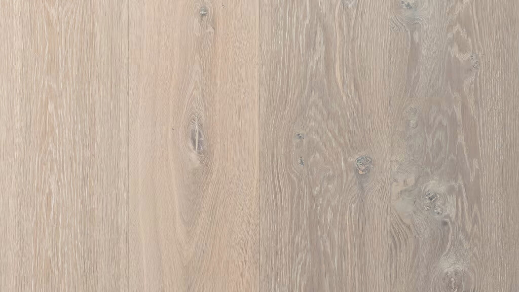 houten planken vloer in kleur hemels grijs van Uipkes