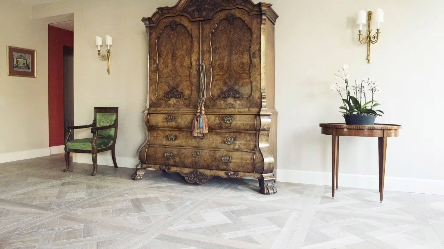 De Versailles vloer zorgt voor een gevoel van luxe en geschiedenis